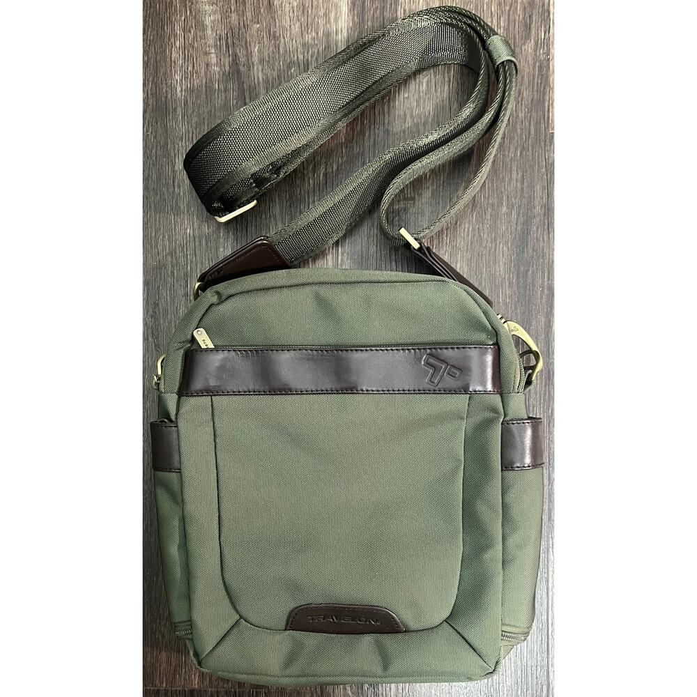 Travelon Anti-Theft Classic Plus Tour Bag in Olive Green